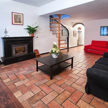 Casa Del Sole Finale Ligure